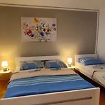 Ane Apartment *