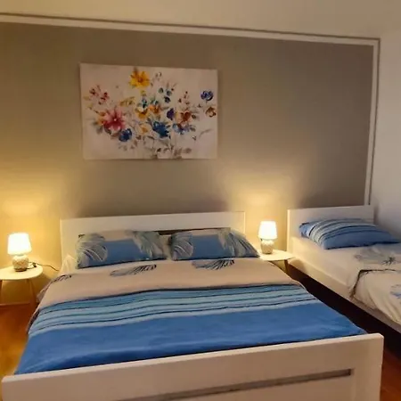 Ane Apartment *